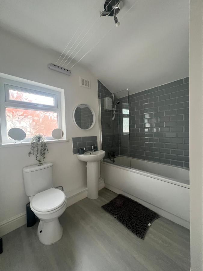 Spacious 3 Bed - Efc Stays Λίβερπουλ Εξωτερικό φωτογραφία